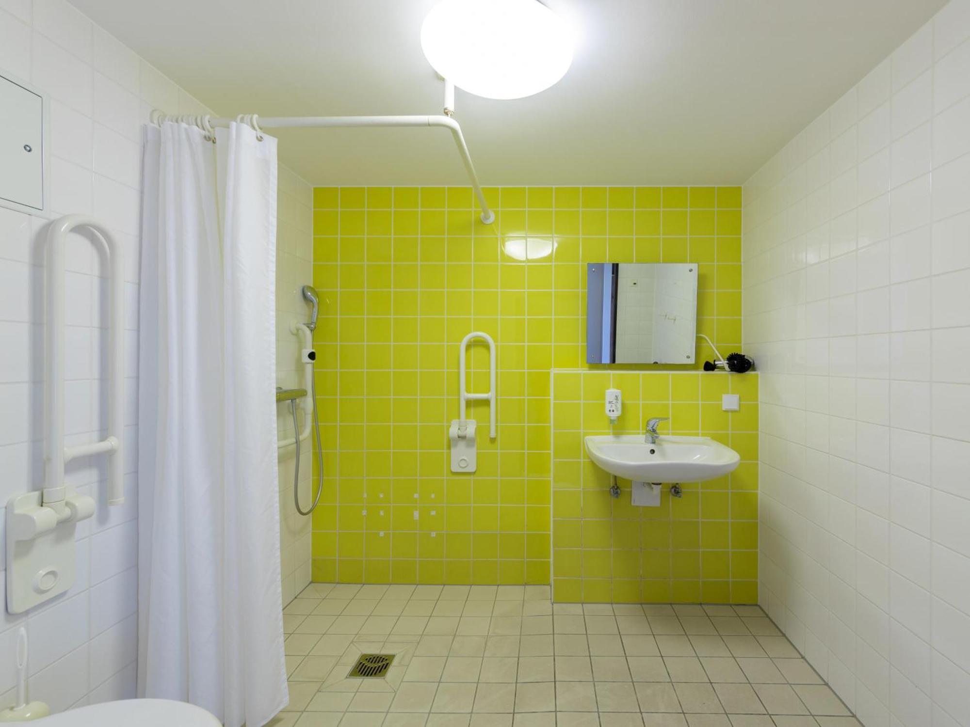 Am Centro Hotel 3*